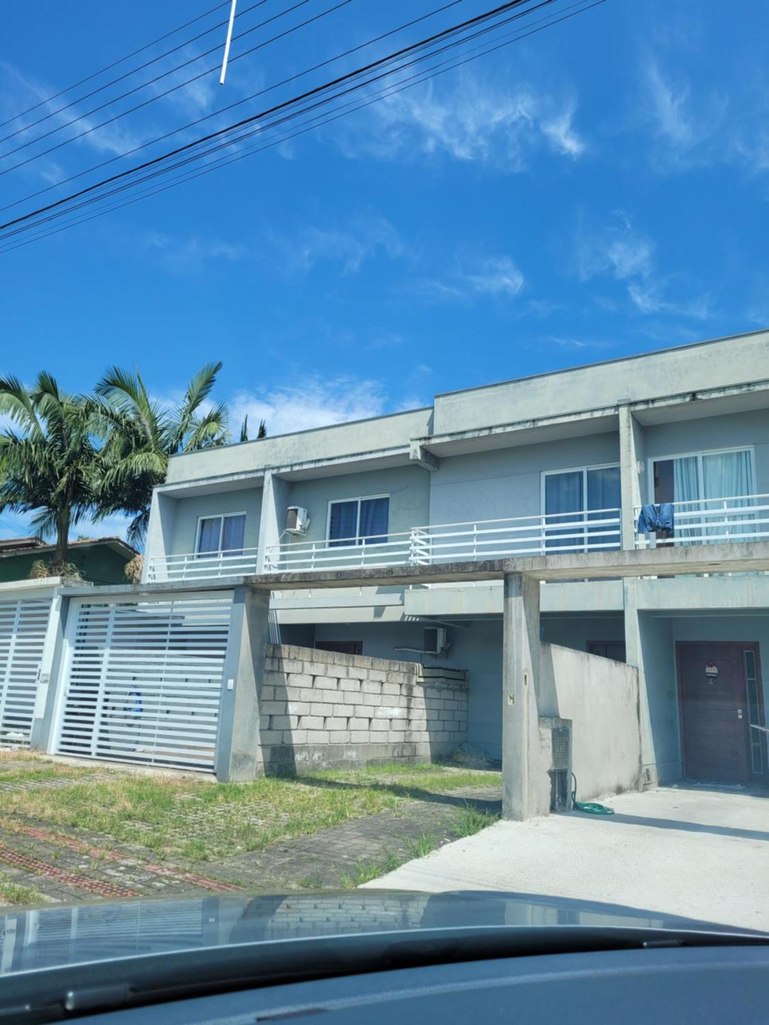 Sobrado Em Otima Localizacao. *
